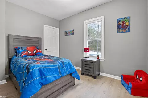 Bedroom - 9110 E Coldwater, Davison, MI 48423 photo 3 of 4