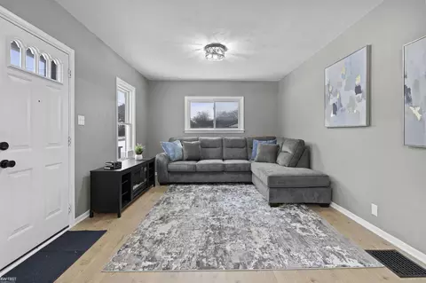 Living - 9110 E Coldwater, Davison, MI 48423 photo 1 of 1