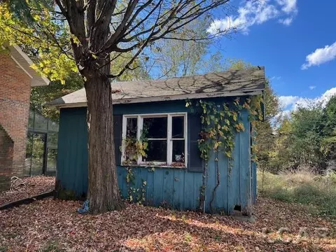 Exterior - 13200 Addison, Addison, MI 49220 photo 3 of 5