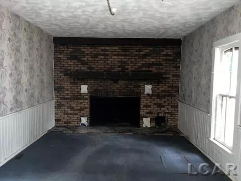 Living - 13200 Addison, Addison, MI 49220 photo 1 of 1