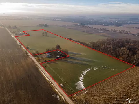 00 Wells, Azalia, MI 48110