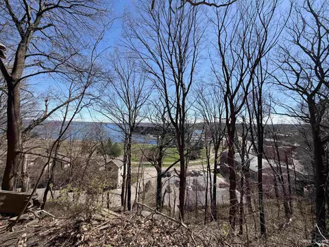 206 E Rdg, Marquette, MI 49855
