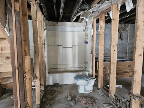 Bath - 7875 N Ball, Harrison, MI 48625 photo 1 of 3