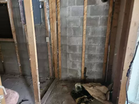 Bath - 7875 N Ball, Harrison, MI 48625 photo 2 of 3