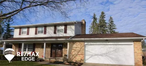 5435 Copley Sq, Grand Blanc, MI 48439