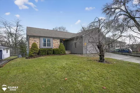11031 Walker, Grand Blanc, MI 48439
