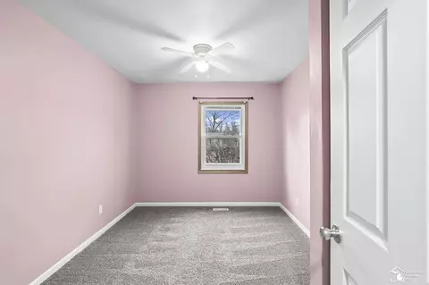 8675 Driftwood, Temperance, MI 48182 photo 11