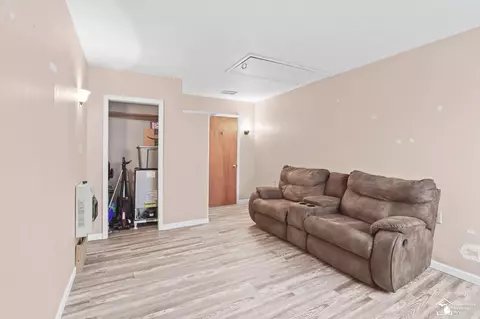 8675 Driftwood, Temperance, MI 48182 photo 13