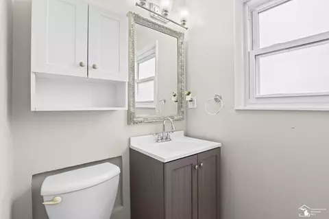 8675 Driftwood, Temperance, MI 48182 photo 10