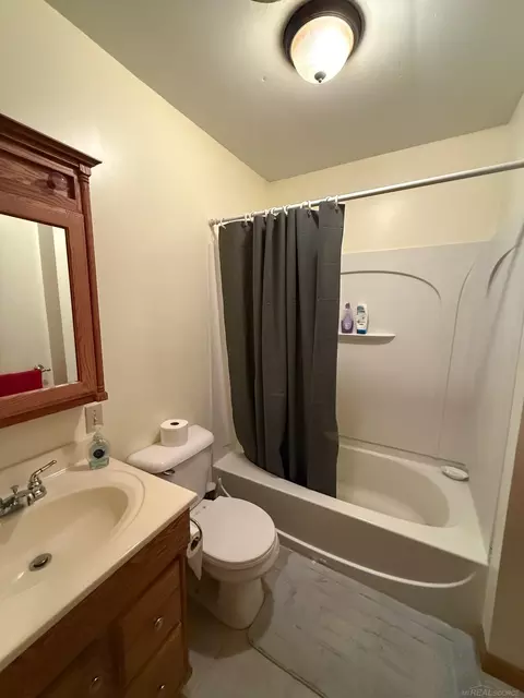 Bath - 3920 Sheldon, Snover, MI 48472 photo 2 of 2