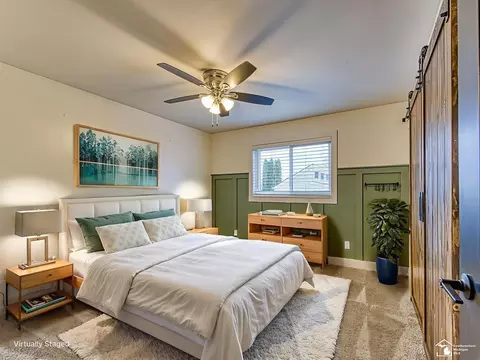 Bedroom - 18153 Doncaster, Brownstown, MI 48193 photo 5 of 9