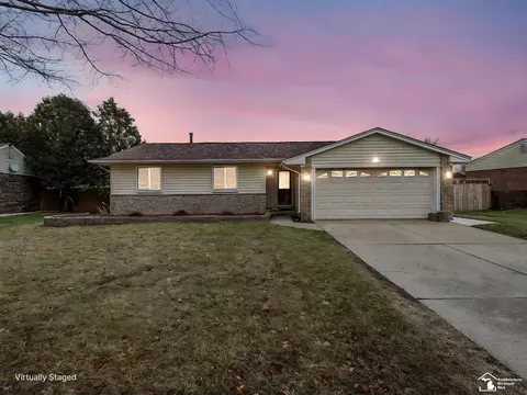 Exterior - 18153 Doncaster, Brownstown, MI 48193 photo 2 of 8