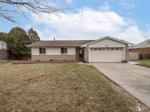 18153 Doncaster, Brownstown, MI 48193