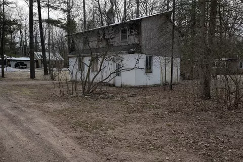 Exterior - 5330 E 11th, Au Gres, MI 48703 photo 8 of 14
