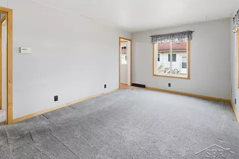 Living - 717 E Haley, Midland, MI 48640 photo 2 of 6