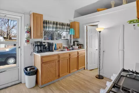 Kitchen - 801 Center, Jackson, MI 49202 photo 1 of 2