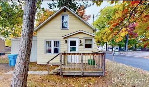 1200 Waldo, Marquette, MI 49855