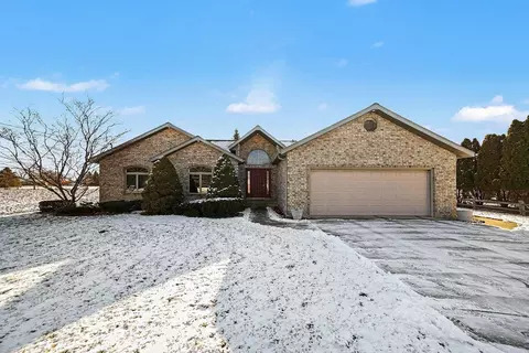 1333 W Borton, Essexville, MI 48732