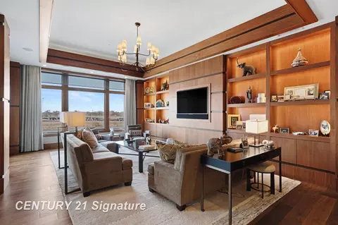 1111 N Water #405, Bay City, MI 48708