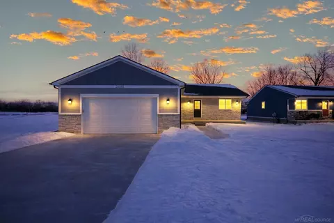 26565 Alray, Chesterfield, MI 48051