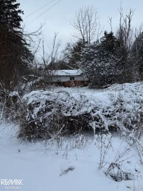 26936 Kuchenmeister, Chesterfield, MI 48051