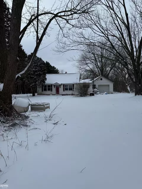 26870 Alma, Chesterfield, MI 48051