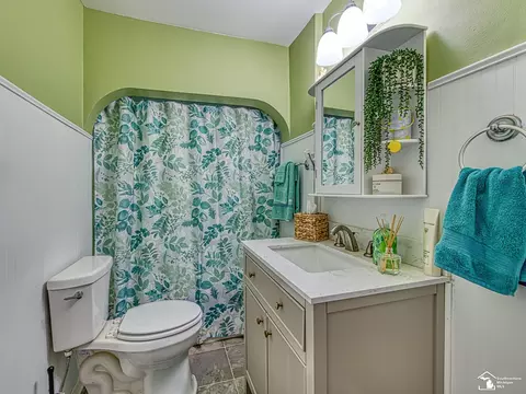 227 Huber, Monroe, MI 48162 photo 3