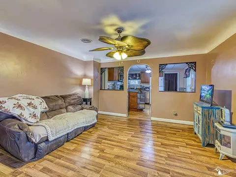 227 Huber, Monroe, MI 48162 photo 18