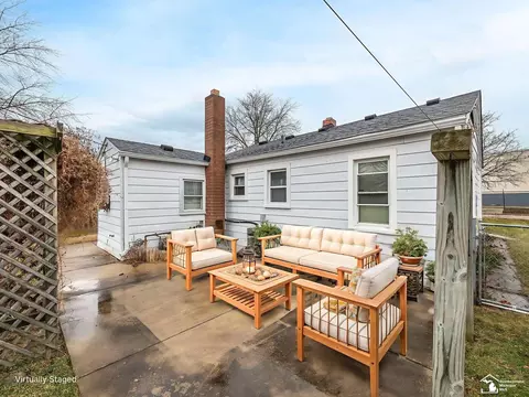 227 Huber, Monroe, MI 48162 photo 26