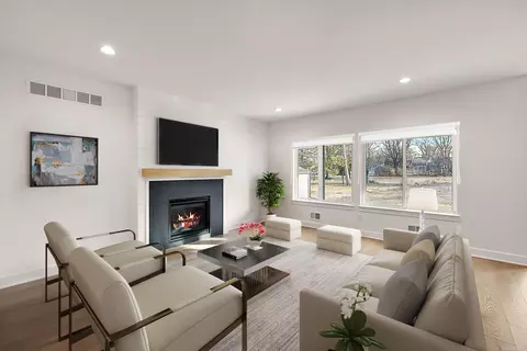 Living - 45396 Deneweth, Macomb, MI 48042 photo 1 of 1