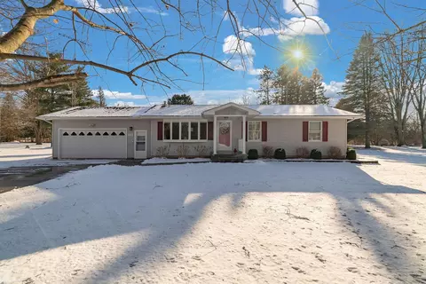 4590 Main, Applegate, MI 48401