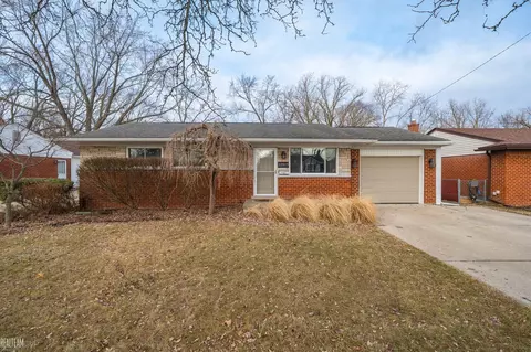 33515 Vista, Fraser, MI 48026