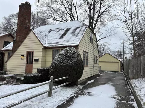 Exterior - 721 Frank, Flint, MI 48504 photo 2 of 8