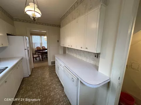 Kitchen - 721 Frank, Flint, MI 48504 photo 4 of 6