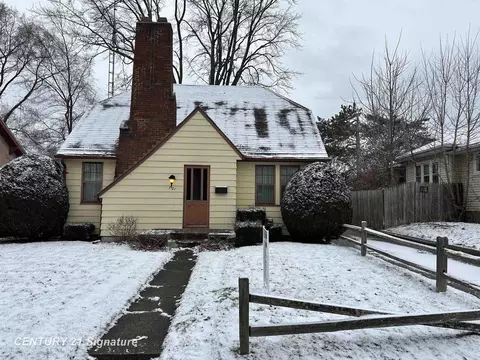 721 Frank, Flint, MI 48504