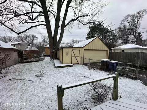 Exterior - 721 Frank, Flint, MI 48504 photo 6 of 8