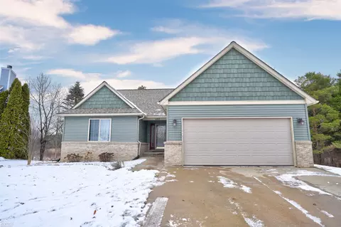 Exterior - 842 Star, Davison, MI 48423 photo 3 of 7