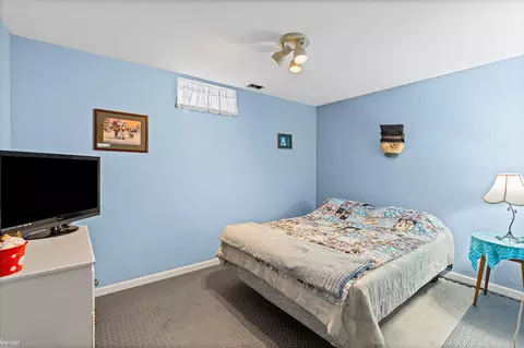 Bedroom - 842 Star, Davison, MI 48423 photo 5 of 6