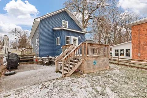 Exterior - 201 S Talbot St, Addison, MI 49220 photo 2 of 4