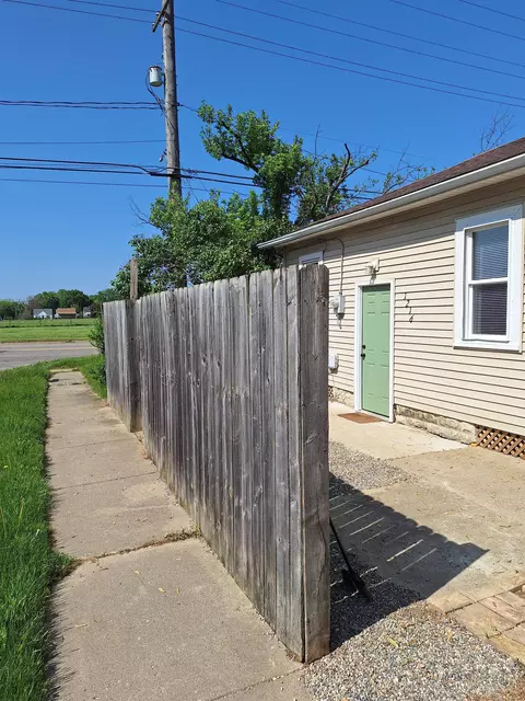 Exterior - 1216 E Hemphill, Burton, MI 48529 photo 2 of 2