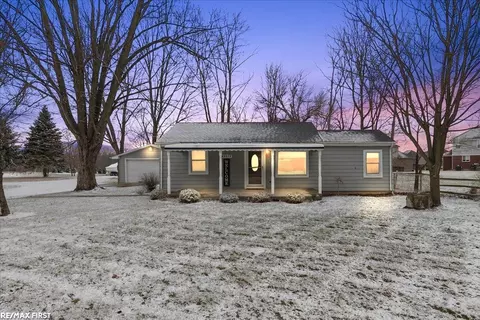 49939 Fairchild, Chesterfield, MI 48051