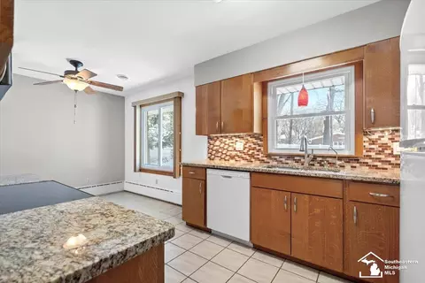 Kitchen - 1333 Riverview, Monroe, MI 48162 photo 3 of 3