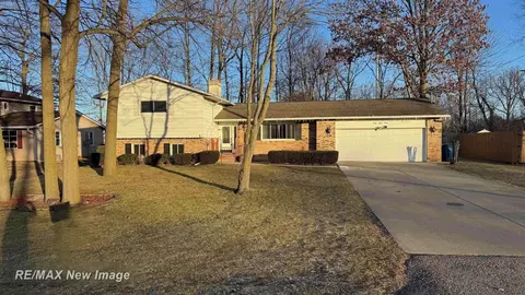 3830 Deibel, Saginaw, MI 48603
