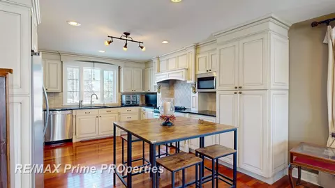 Kitchen - 2056 N Duffield, Flushing, MI 48433 photo 1 of 5