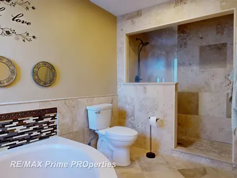 Bath - 2056 N Duffield, Flushing, MI 48433 photo 6 of 8