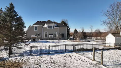 Exterior - 2056 N Duffield, Flushing, MI 48433 photo 10 of 22