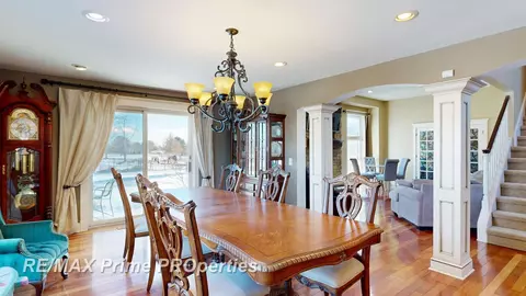 Dining - 2056 N Duffield, Flushing, MI 48433 photo 2 of 3