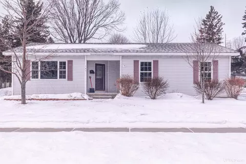 121 N Second, Manistique, MI 49854