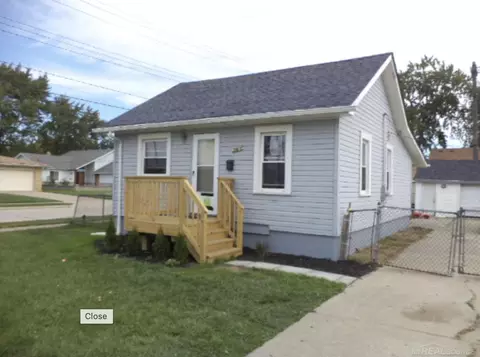 25680 Dodge, Roseville, MI 48066