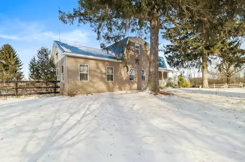 Exterior - 6446 W Beard, Perry, MI 48872 photo 5 of 17
